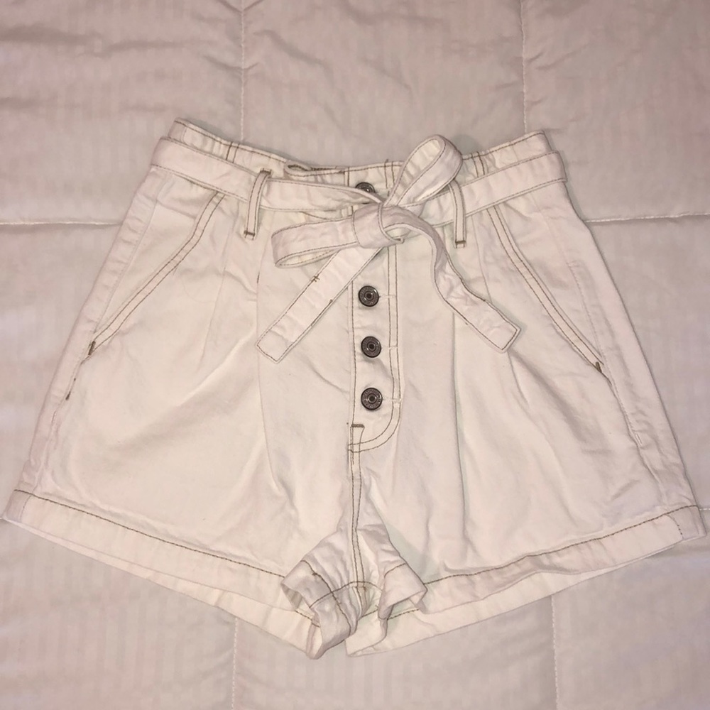 White Denim Shorts Abercrombie & Fitch